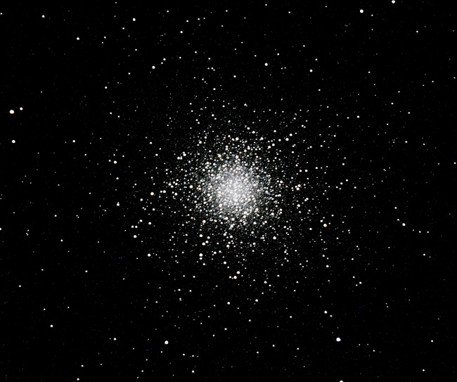 M13 Mag 5.8; size 20'; 4 min (8 x 30sec); LX200 10 @f/7.7; ISO 1600; 8-22-06; Cherry Springs