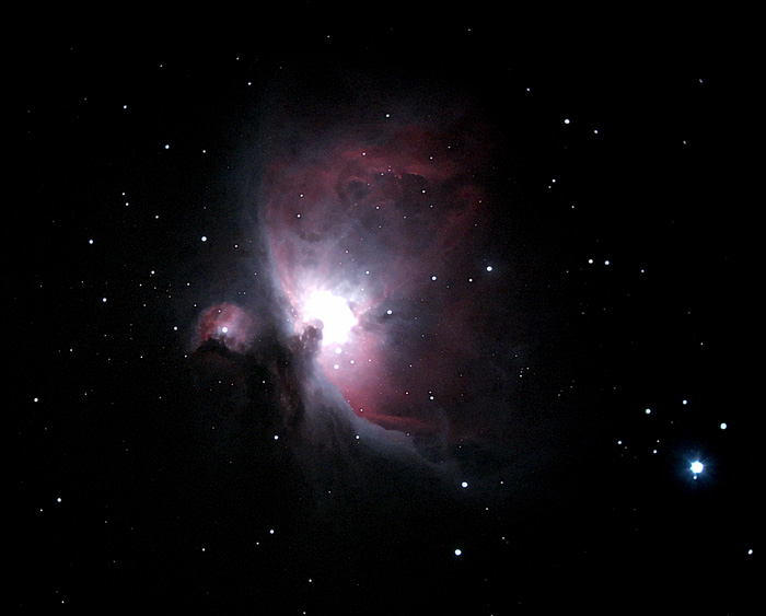 M42; mag 4; size 40x20'; exp 4 min (8x30sec); ISO 1600; 20Da/C5 @f/2.4 piggybacked on LX200 for guiding; 12-27-05; Rte 206